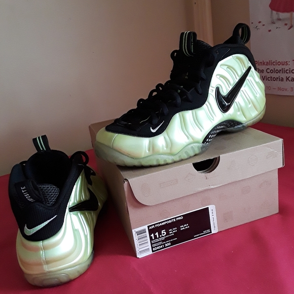 Nike Other - Nike Air Foamposite PRO Electric Green Sz 11.5